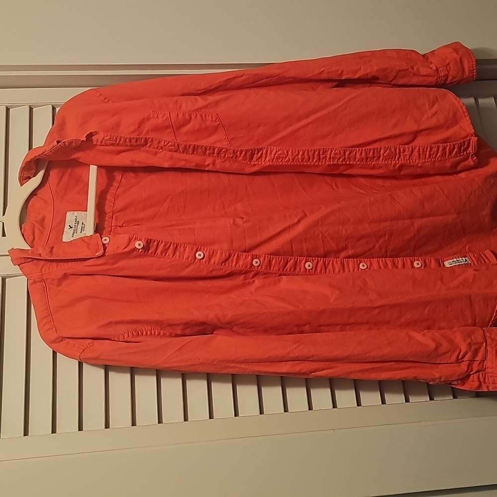 EUC Men's American Eagle button down size large
